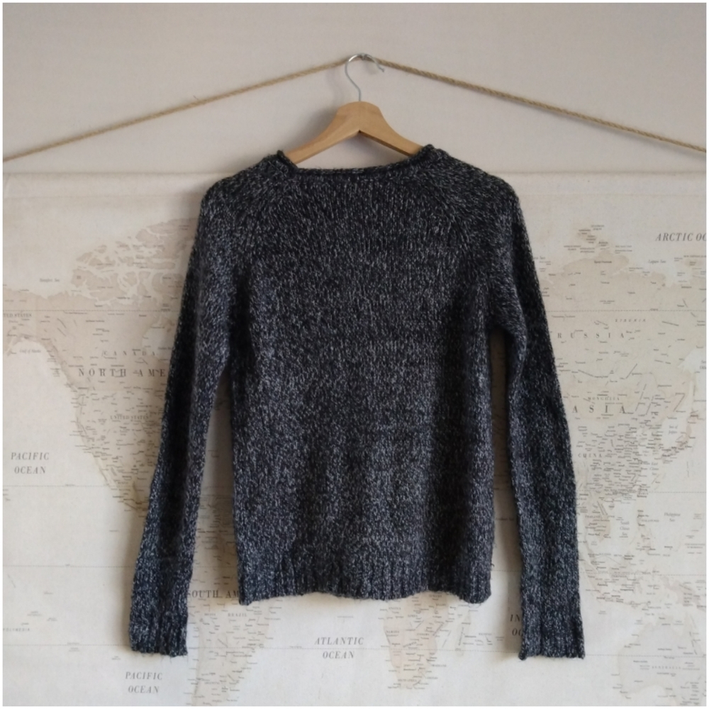 Yoki Badger Knit Sweater in Heather Grey-Size M - Picture 5 of 7